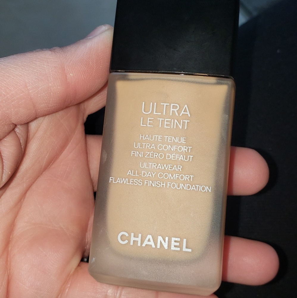 CHANEL BD01 foundation